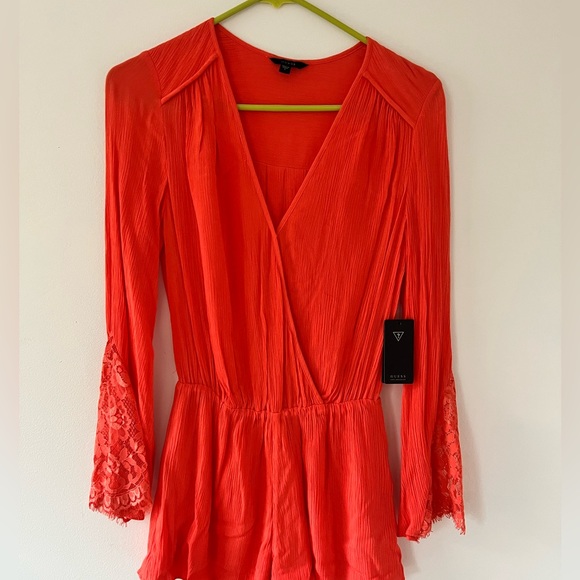 Guess coral romper - Picture 1 of 9